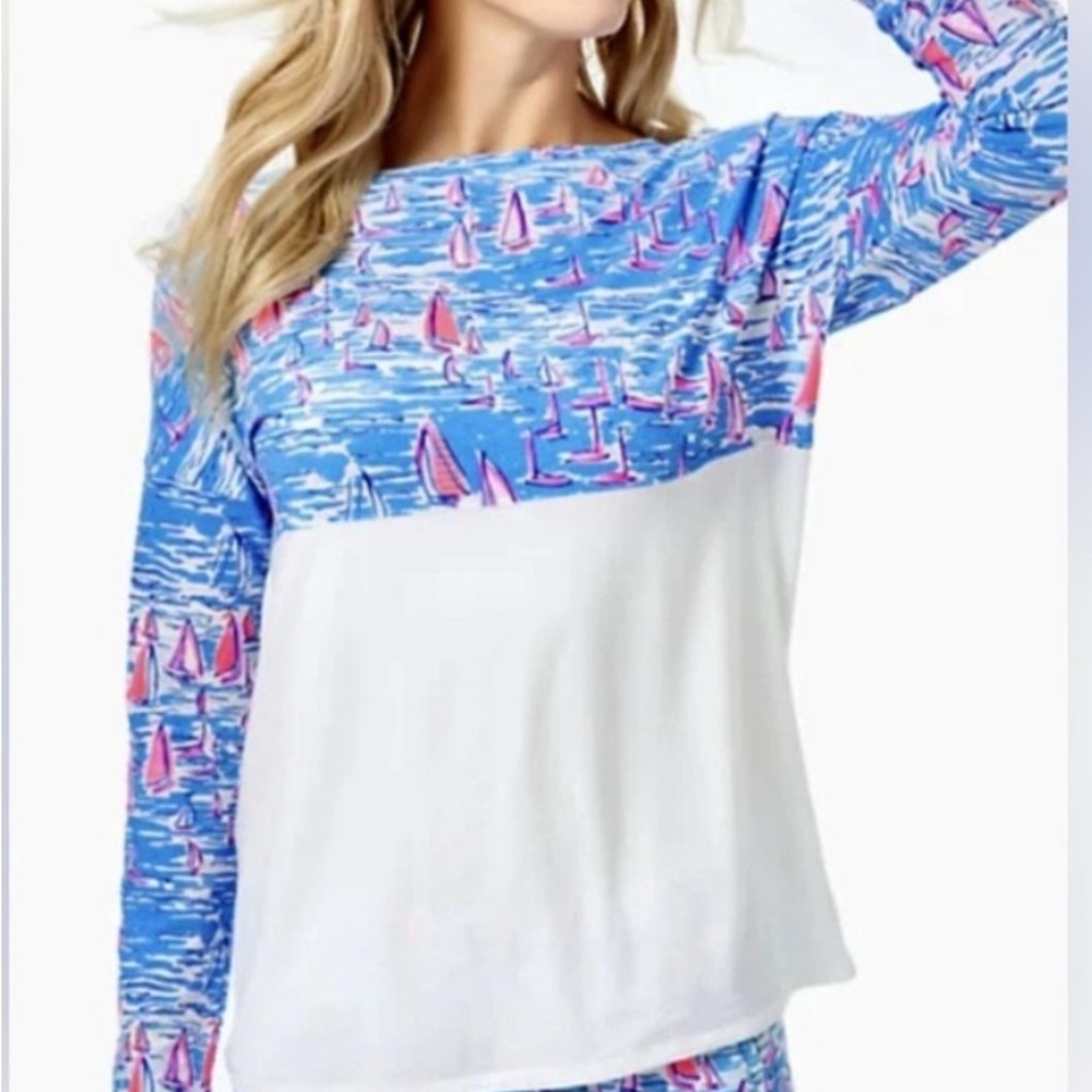 Lilly Pulitzer Finn top Blue and Pink Sailboat 
EUC
Size Medium